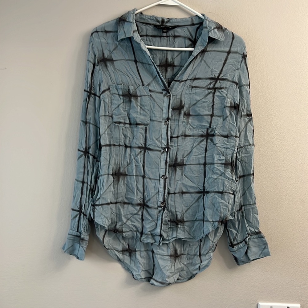 Rock and Republic button up tunic top